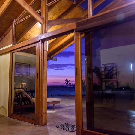 Wallac Bungalows Canoas De Punta Sal Exterior photo